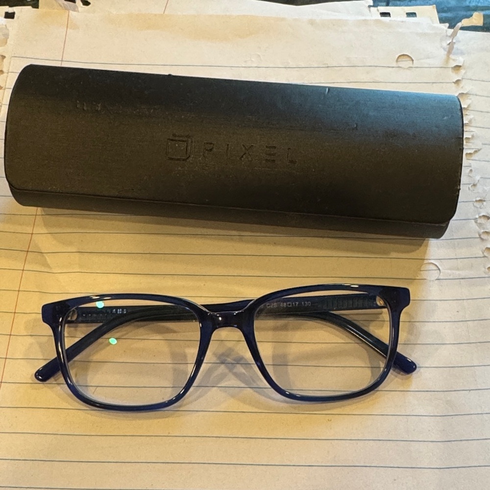 Pixel Bluelight Blocker unisex Eyeglasses with Case in Matte Navy